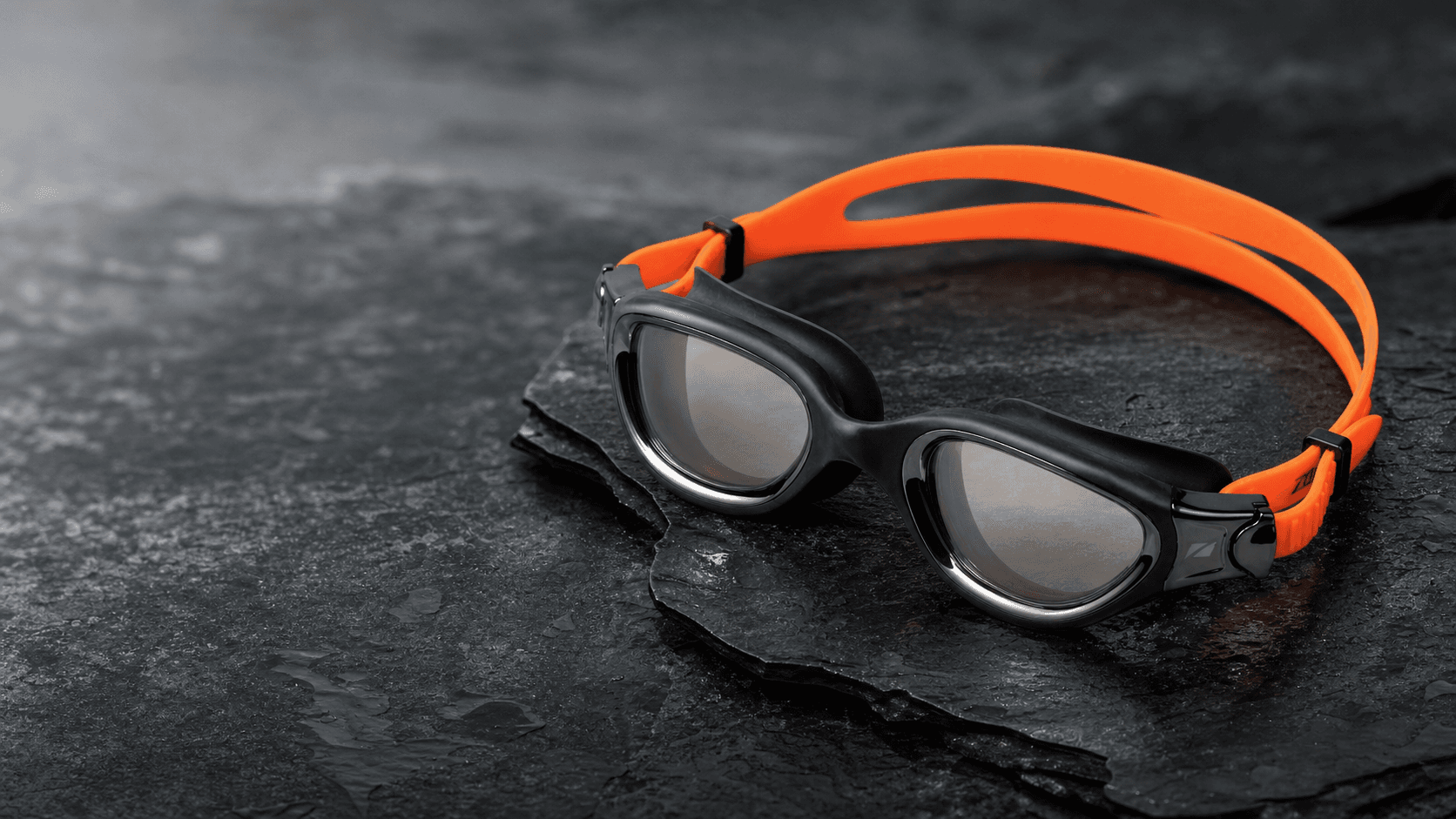 ZONE3 Venator-X photochromatic goggles review (2026): one lens for pool and open water